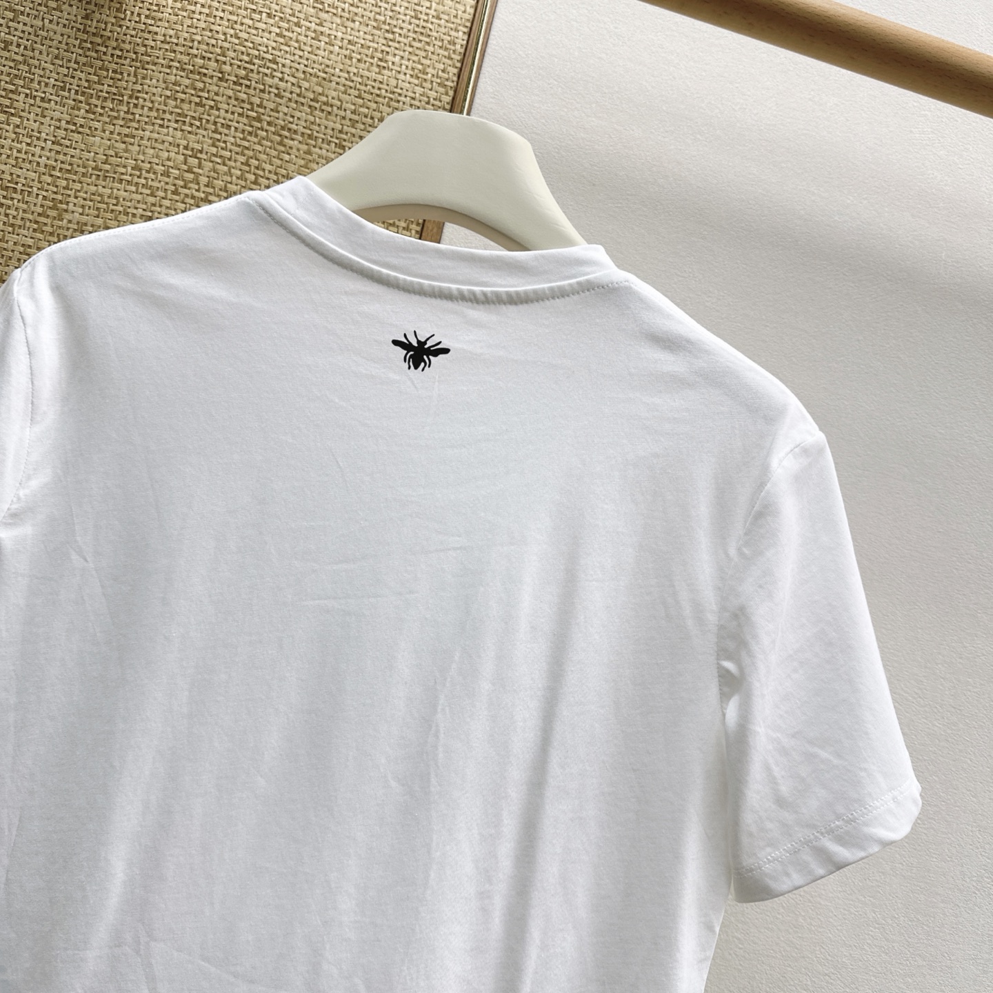 Women's short sleeves